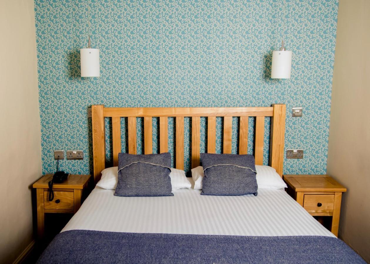 Gwesty'R Emlyn Hotel 뉴캐슬에믈린 외부 사진