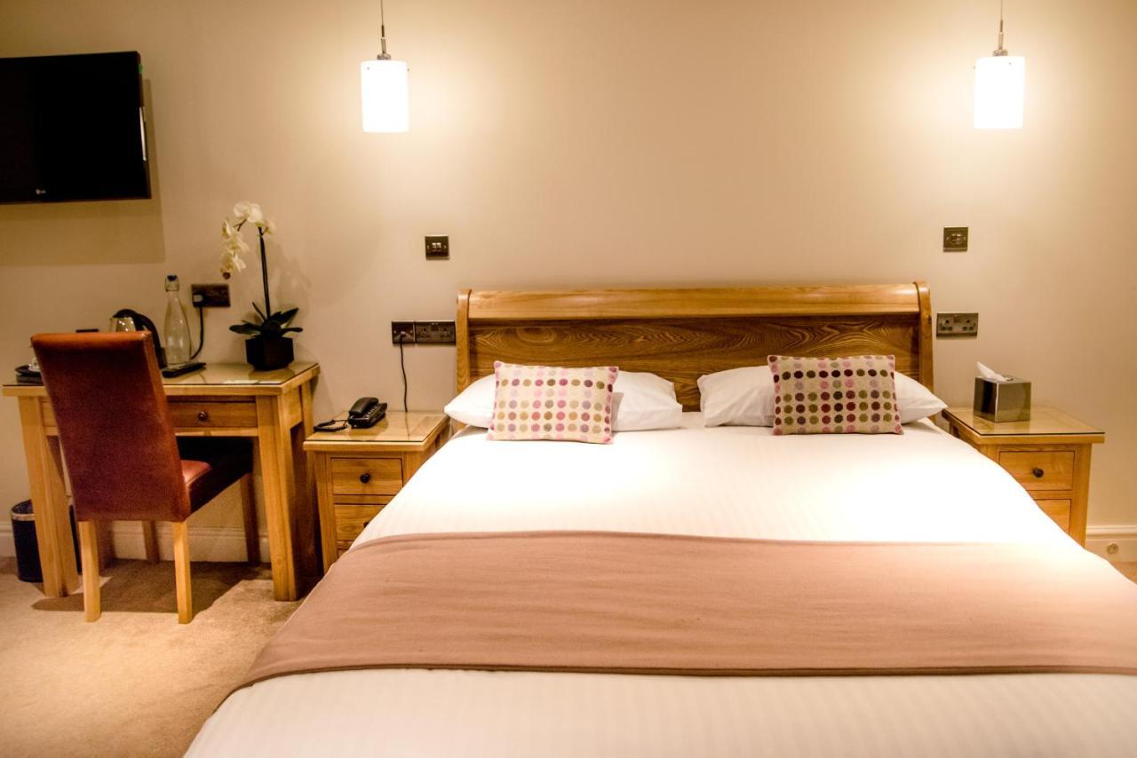 Gwesty'R Emlyn Hotel 뉴캐슬에믈린 외부 사진